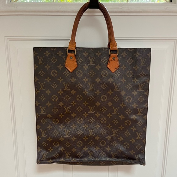 Louis Vuitton Handbags - Louis Vuitton sac plat tote bag monogram